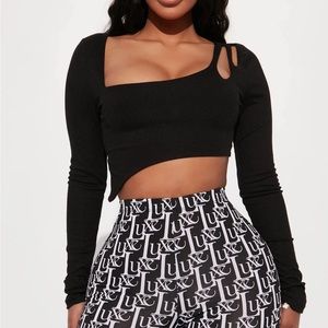 Long Sleeve Crop Top - Black